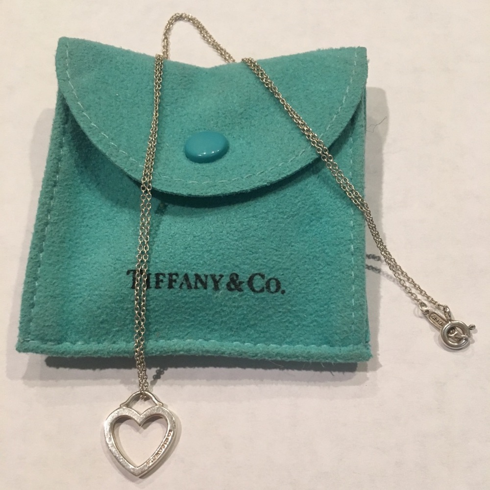 Tiffany’s necklace